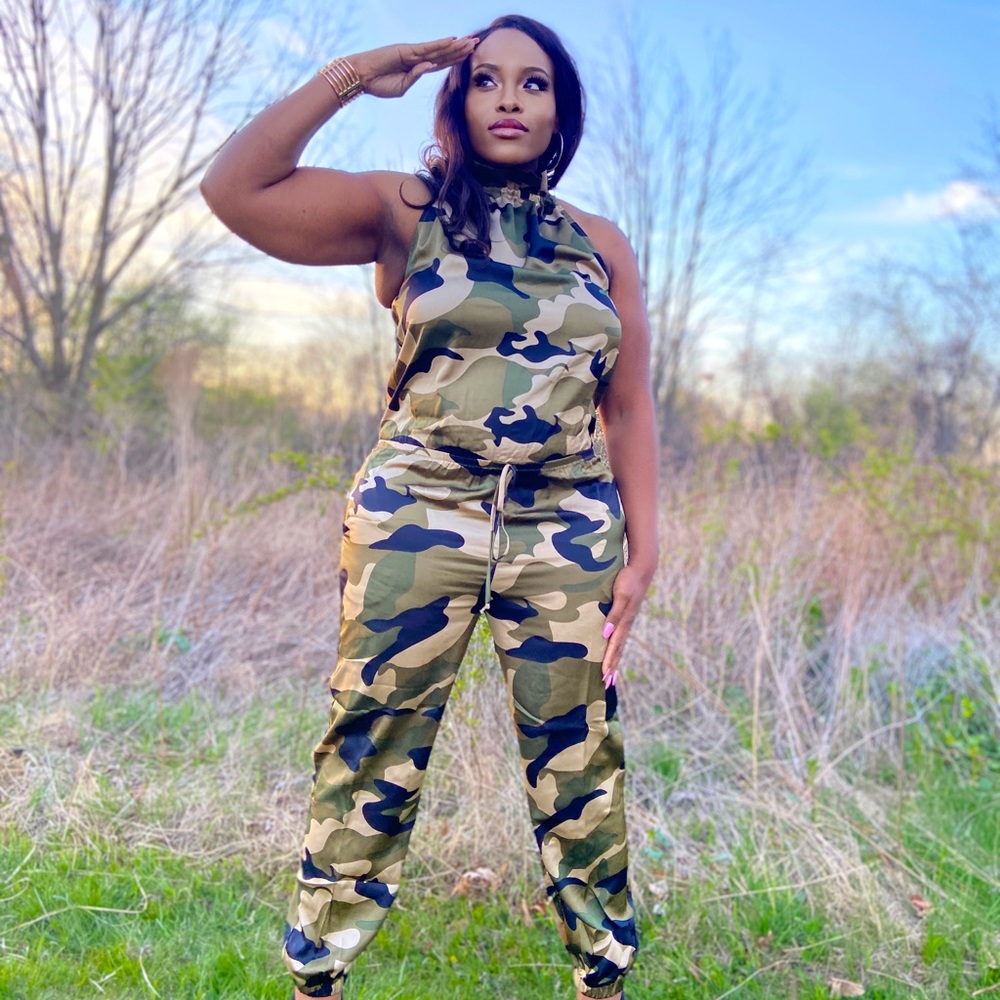 Ruffle neck Camouflage Jumpsuit